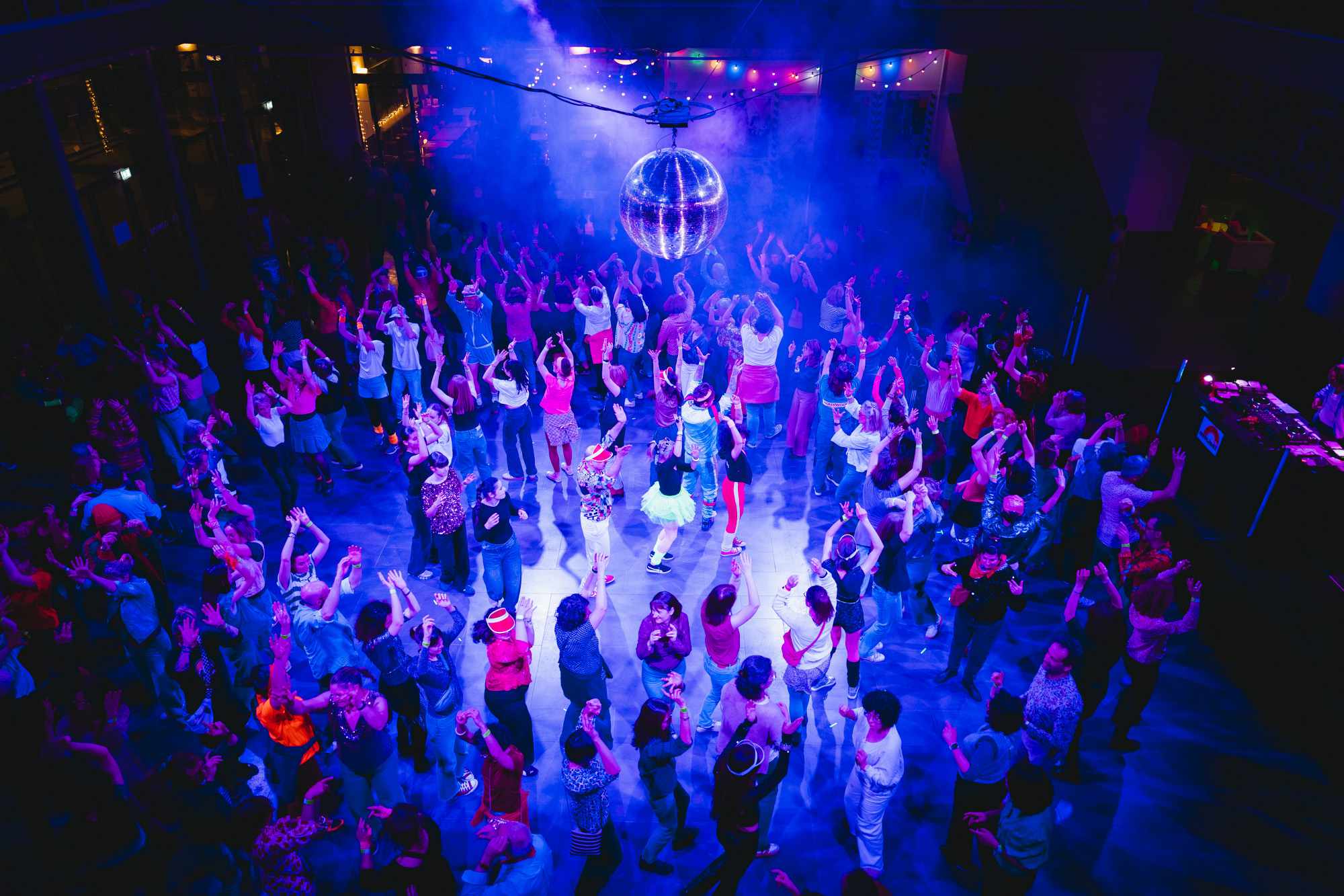 Grégoire Delanos @lahuttestudio, photos prises lors du Bal 80’s à la Comédie de Clermont Ferrand en mars 2026